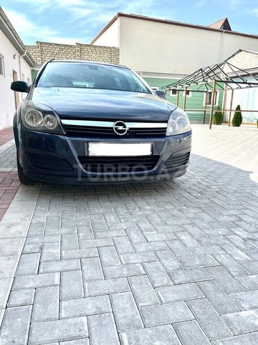 Opel Astra 2006, 450,000 km - 1.4 l - Quba