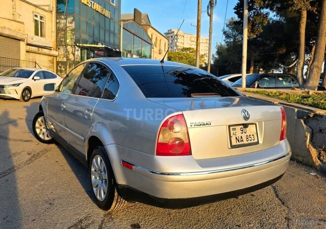 Volkswagen Passat 2002, 240,000 km - 1.8 л - Bakı