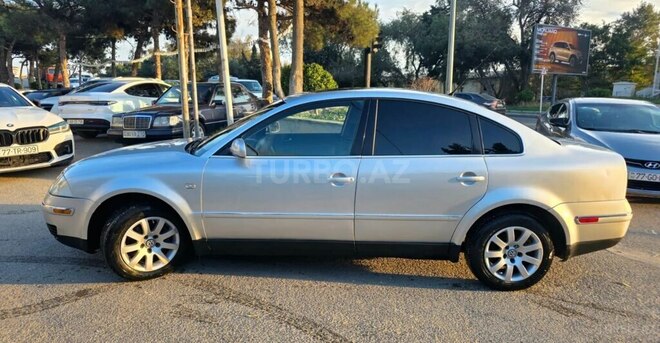 Volkswagen Passat 2002, 240,000 km - 1.8 л - Bakı
