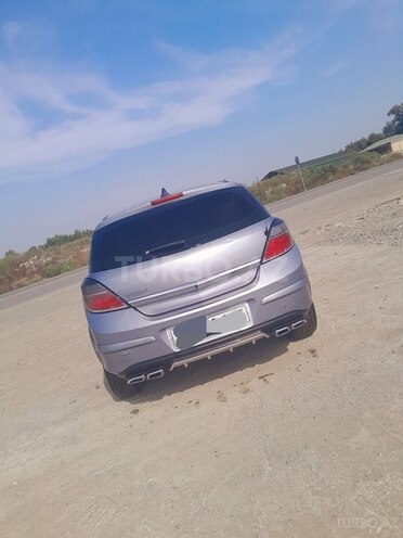 Opel Astra 2008, 422,418 km - 1.3 l - Ucar