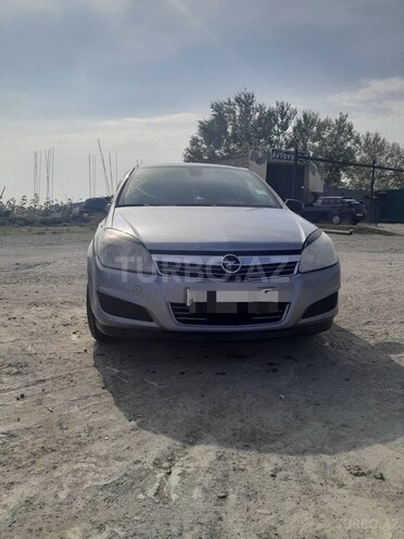 Opel Astra 2008, 422,418 km - 1.3 l - Ucar