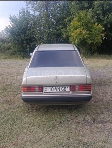 Mercedes 190 1992, 600,000 km - 2.0 л - Qəbələ