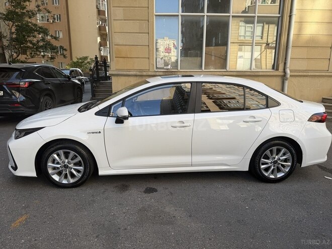 Toyota Corolla 2023, 87,000 km - 1.8 л - Bakı