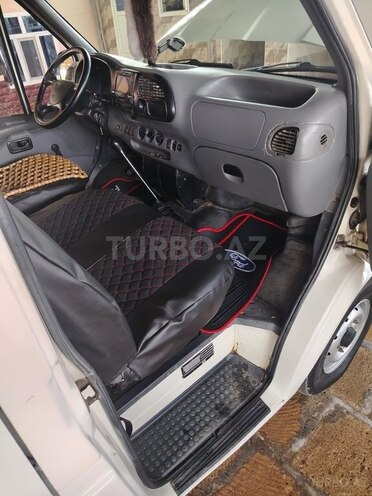 Ford Transit 1999, 452,620 km - 2.5 l - Salyan