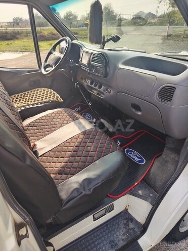 Ford Transit 1999, 452,620 km - 2.5 l - Salyan