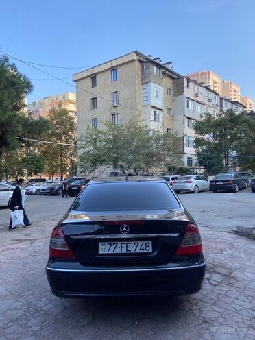 Mercedes E 220 2006, 300,000 km - 2.2 l - Bakı