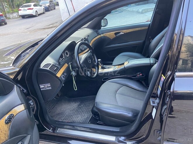Mercedes E 220 2006, 300,000 km - 2.2 l - Bakı