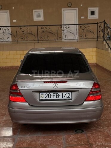 Mercedes E 320 2003, 282,238 km - 3.2 l - Gəncə