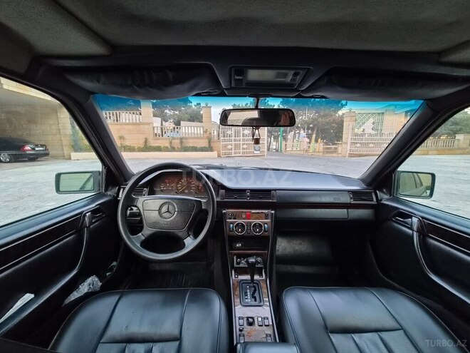 Mercedes E 220 1995, 416,500 km - 2.2 l - Bakı