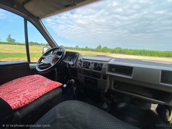 GAZ 33021 1999, 161,000 km - 2.4 л - Quba