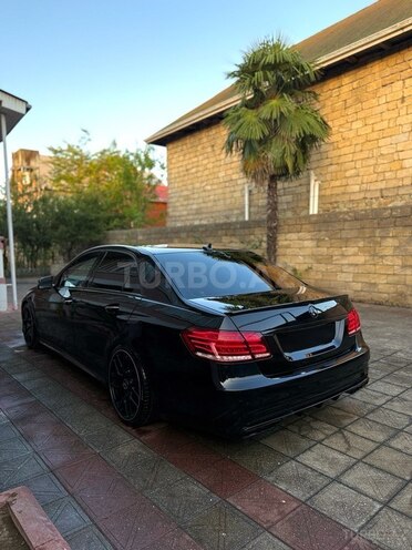 Mercedes E 220 2015, 300,000 km - 2.1 l - Bakı