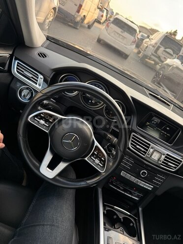 Mercedes E 220 2015, 300,000 km - 2.1 l - Bakı