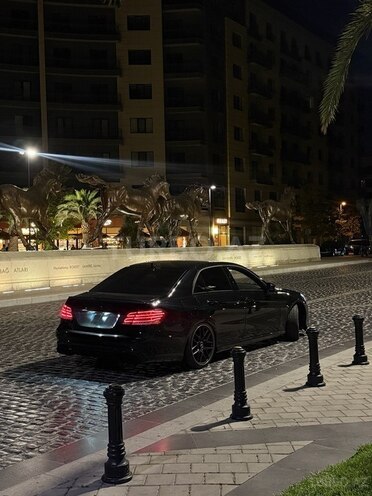 Mercedes E 220 2015, 300,000 km - 2.1 l - Bakı