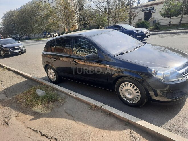 Opel Astra 2009, 234,000 km - 1.4 л - Göygöl