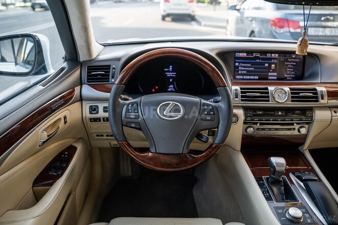 Lexus LS 460 2012, 278,000 km - 4.6 l - Bakı