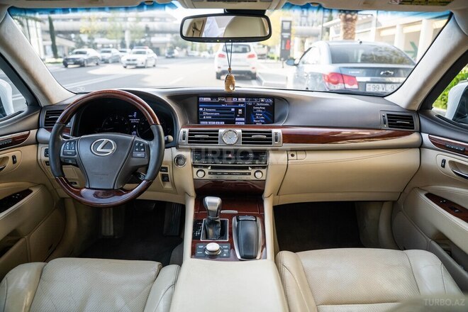 Lexus LS 460 2012, 278,000 km - 4.6 l - Bakı
