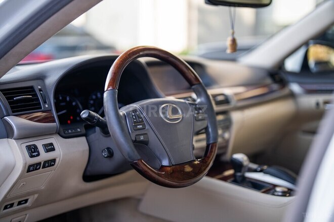 Lexus LS 460 2012, 278,000 km - 4.6 l - Bakı