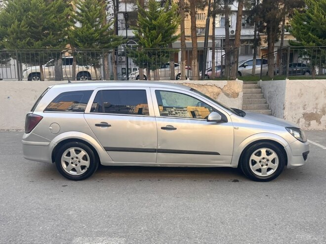 Opel Astra 2006, 295,000 km - 1.3 l - Bakı