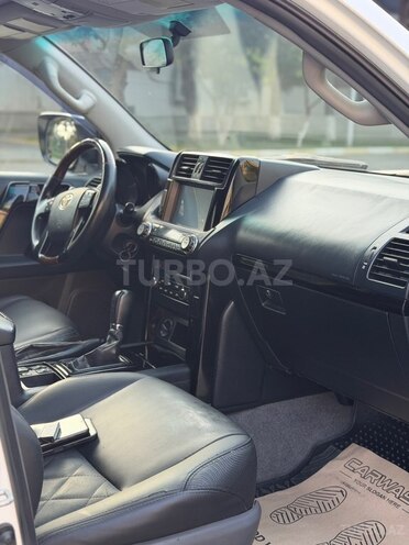 Toyota Land Cruiser Prado 2012, 232,000 km - 2.7 л - Bakı
