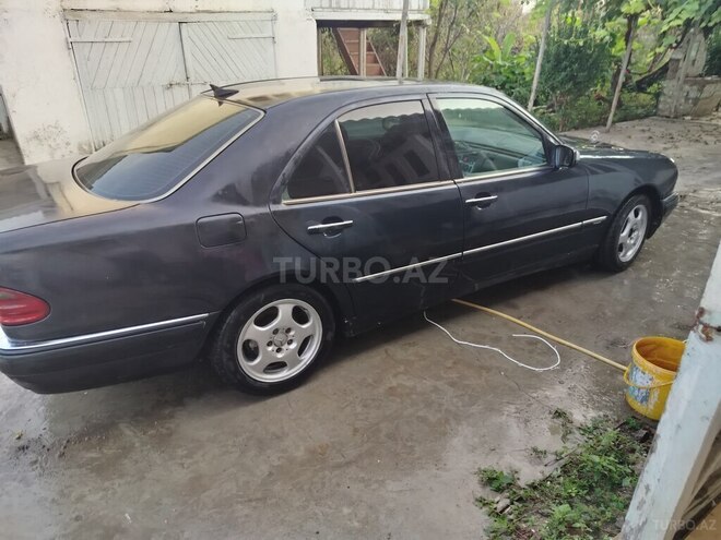 Mercedes E 230 1996, 500,000 km - 2.3 l - Bakı