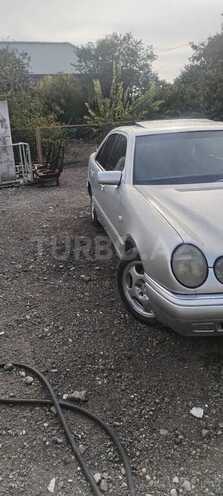 Mercedes E 220 1998, 531,000 km - 2.2 l - Tovuz
