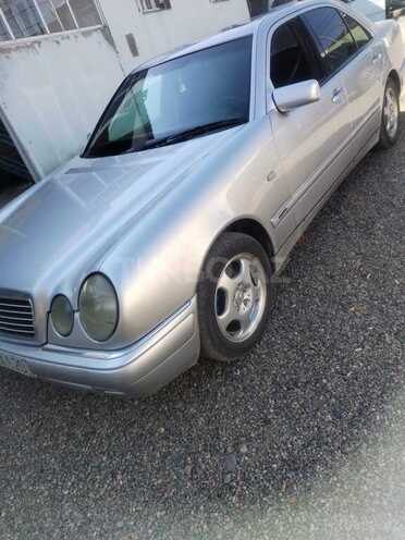 Mercedes E 220 1998, 531,000 km - 2.2 l - Tovuz