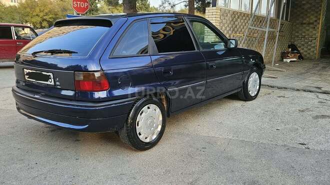 Opel Astra 1994, 285,085 km - 1.6 л - Sumqayıt