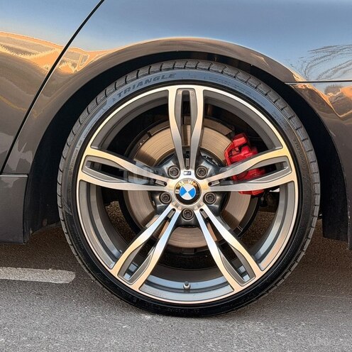 BMW 528 2013, 285,000 km - 2.0 l - Sumqayıt