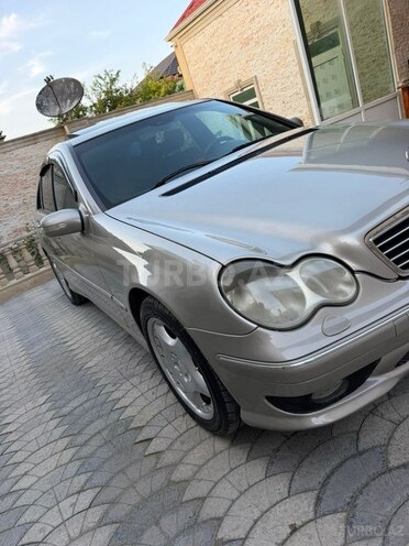 Mercedes C 230 2005, 295,000 km - 2.5 l - Bakı