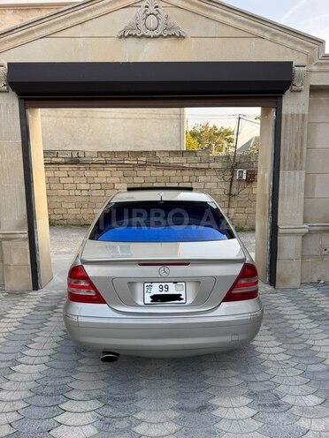 Mercedes C 230 2005, 295,000 km - 2.5 l - Bakı
