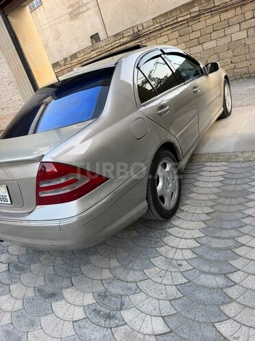 Mercedes C 230 2005, 295,000 km - 2.5 l - Bakı