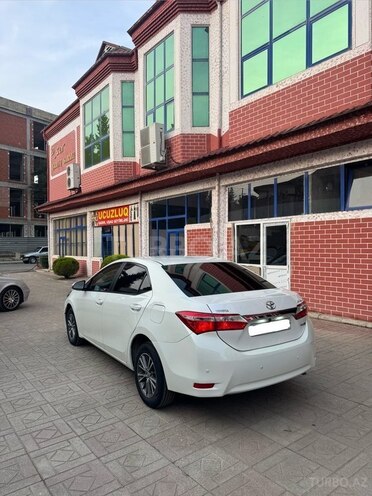 Toyota Corolla 2015, 198,000 km - 1.6 l - Masallı
