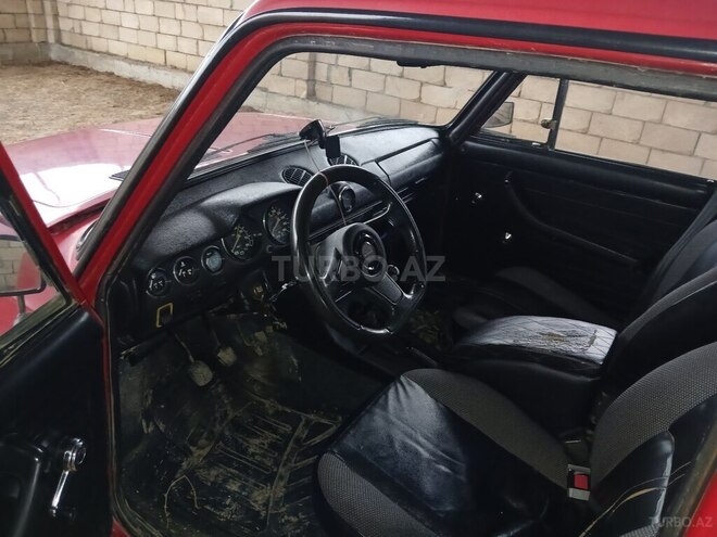 LADA (VAZ) 2106 1984, 4,023 km - 1.6 l - Salyan