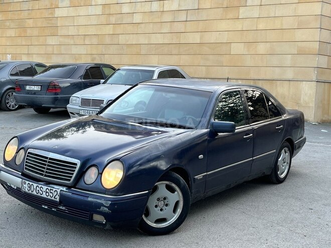 Mercedes E 230 1995, 365,000 km - 2.3 л - Bakı