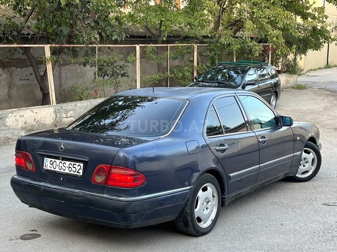 Mercedes E 230 1995, 365,000 km - 2.3 л - Bakı
