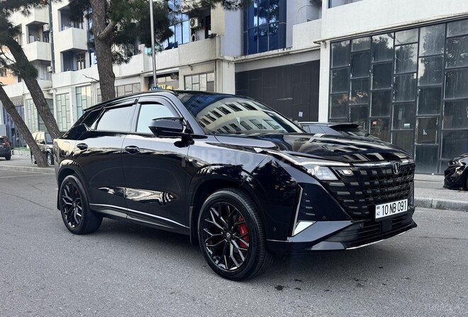 Changan  2025, 12,000 km - 1.5 л - Bakı