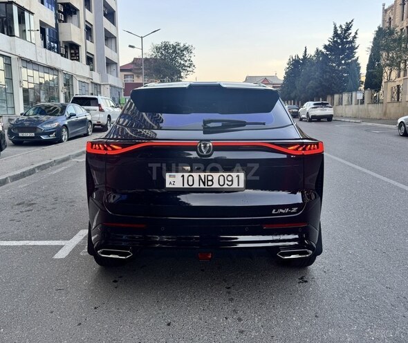 Changan  2025, 12,000 km - 1.5 л - Bakı