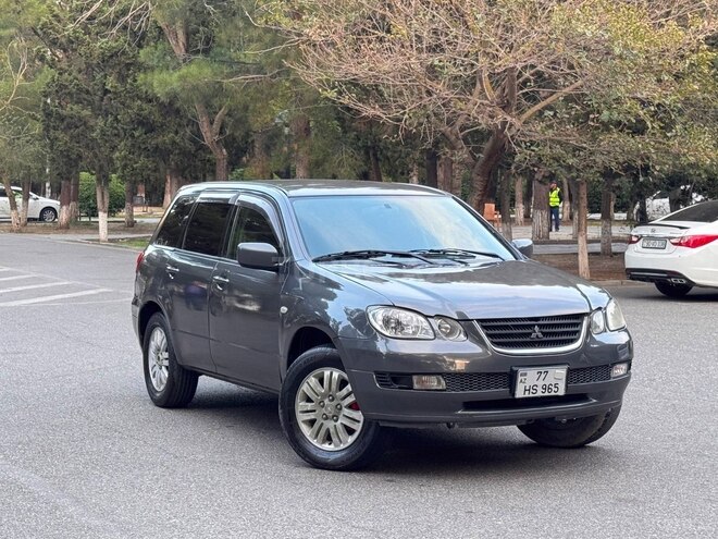 Mitsubishi Airtrek 2004, 258,741 km - 2.0 l - Bakı