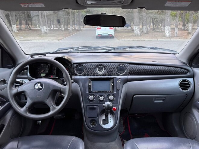Mitsubishi Airtrek 2004, 258,741 km - 2.0 l - Bakı