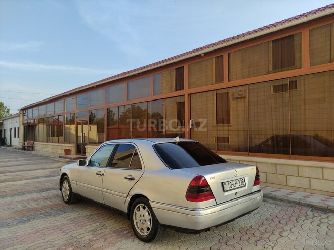 Mercedes C 250 1994, 400,000 km - 2.5 l - Şirvan