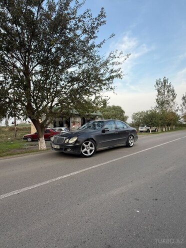 Mercedes E 270 2003, 595,000 km - 2.7 l - İmişli
