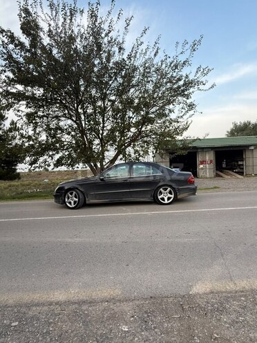 Mercedes E 270 2003, 595,000 km - 2.7 l - İmişli