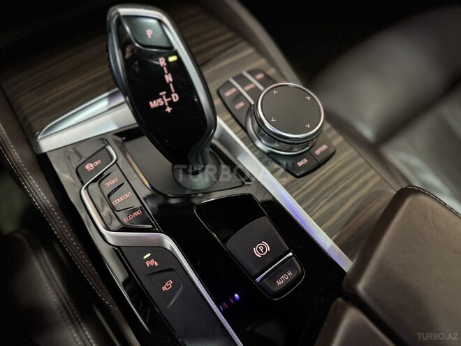 BMW 525 2017, 187,000 km - 2.0 l - Bakı