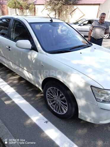 Hyundai Sonata 2008, 222,000 km - 2.0 l - Ucar