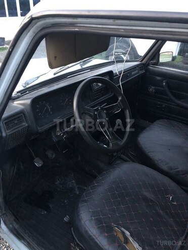 LADA (VAZ) 2107 1999, 22,550 km - 1.6 l - Salyan