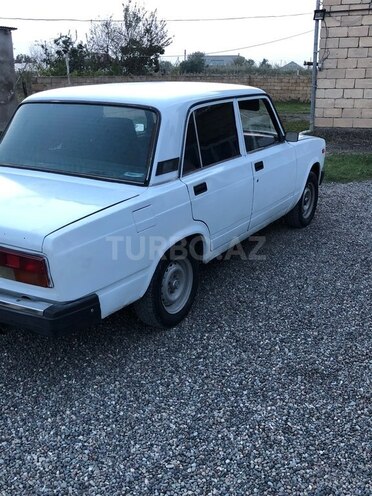 LADA (VAZ) 2107 1999, 22,550 km - 1.6 l - Salyan