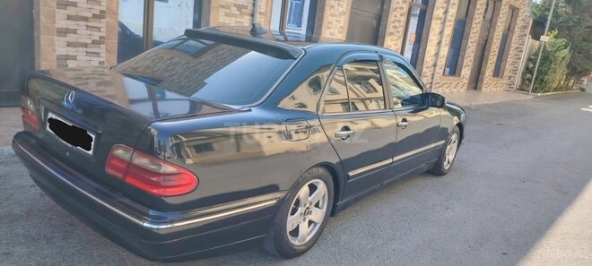 Mercedes E 270 2000, 358,646 km - 2.7 l - Bakı