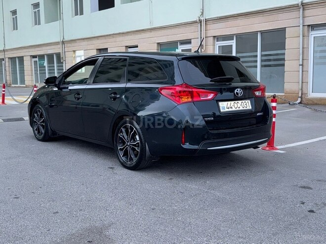 Toyota Auris 2014, 255,000 km - 1.4 l - Bakı
