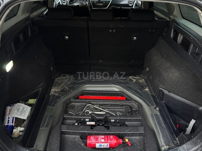 Toyota Auris 2014, 255,000 km - 1.4 l - Bakı
