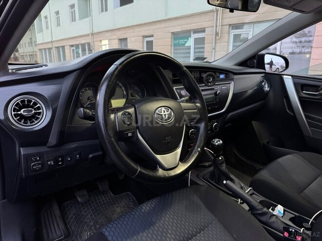 Toyota Auris 2014, 255,000 km - 1.4 l - Bakı